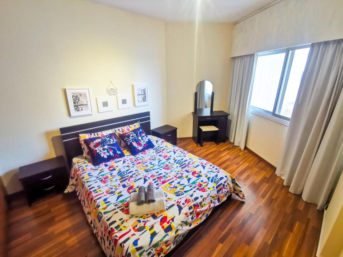 Flirty Flamingo Seaview Seafront Apartment لارنكا المظهر الخارجي الصورة