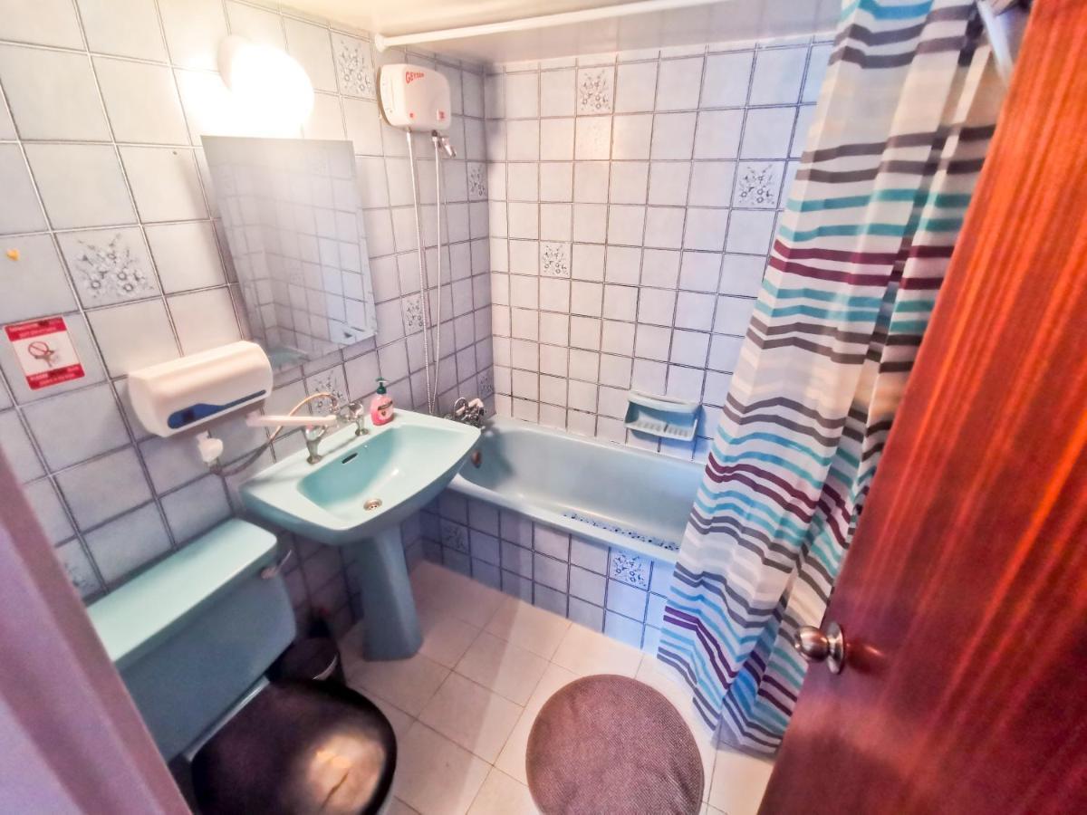 Flirty Flamingo Seaview Seafront Apartment لارنكا المظهر الخارجي الصورة